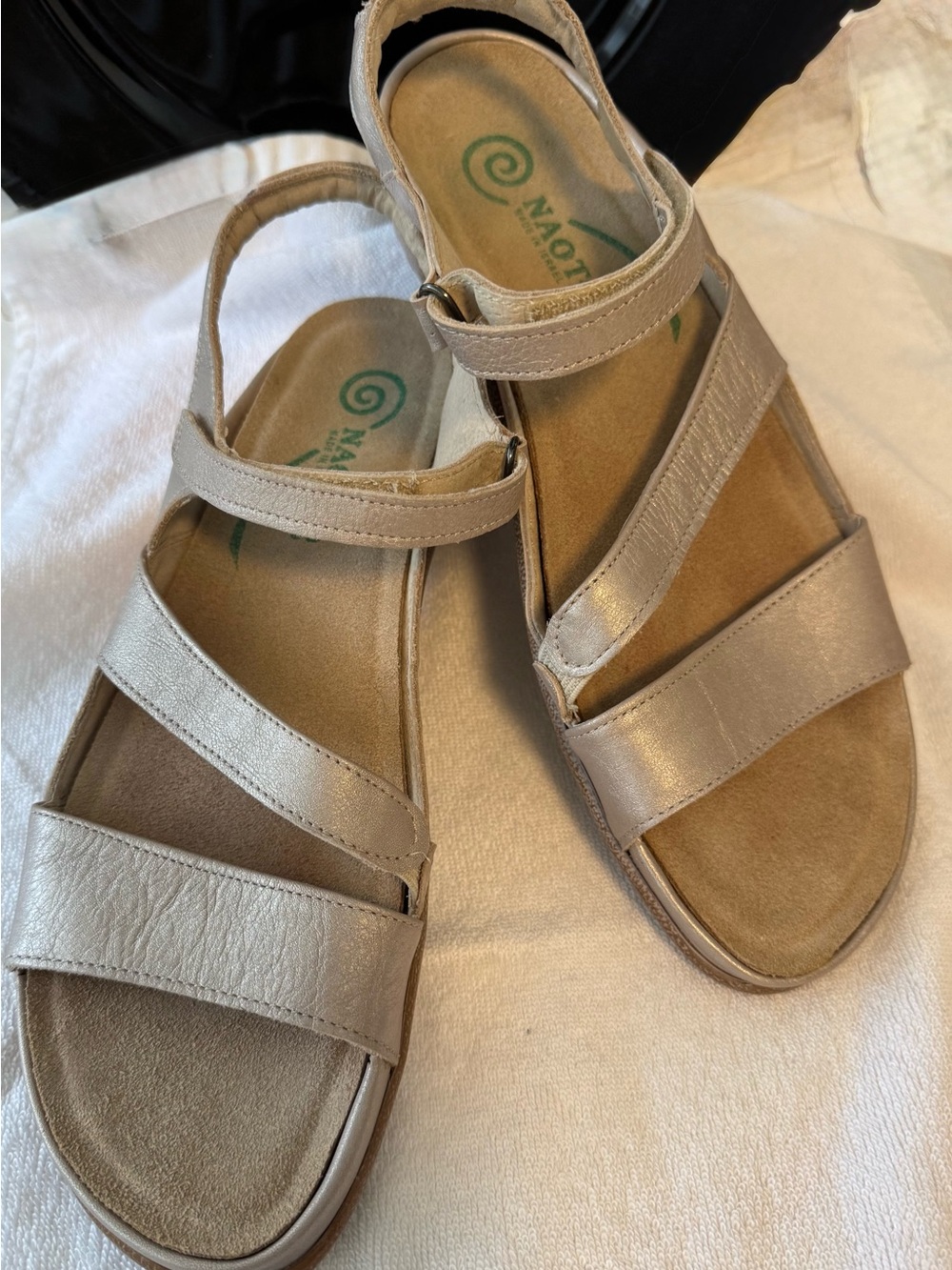 Naot Women's Gold Adjustable Strappy Comfort Sandals - Picture 2 of 9